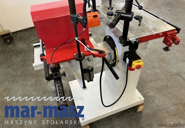 Horizontal drilling machine with adjustment by mechanism. WINTER LBM 200