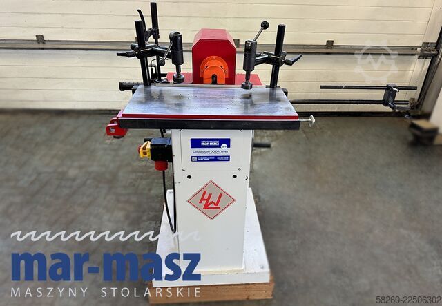 Horizontal drilling machine with adjustment by mechanism. WINTER LBM 200