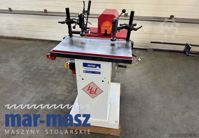 Horizontal drilling machine with adjustment by mechanism. WINTER LBM 200