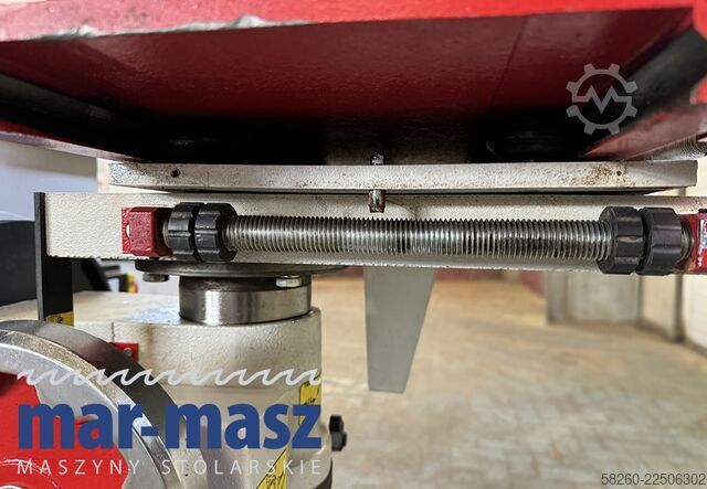 Horizontal drilling machine with adjustment by mechanism. WINTER LBM 200
