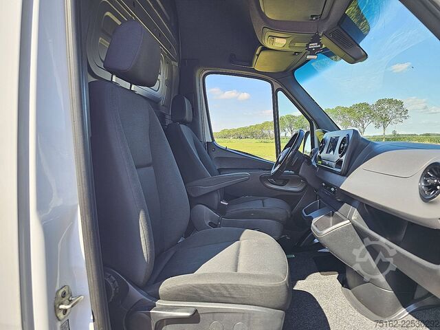 High-roof van MERCEDES-BENZ SPRINTER 314