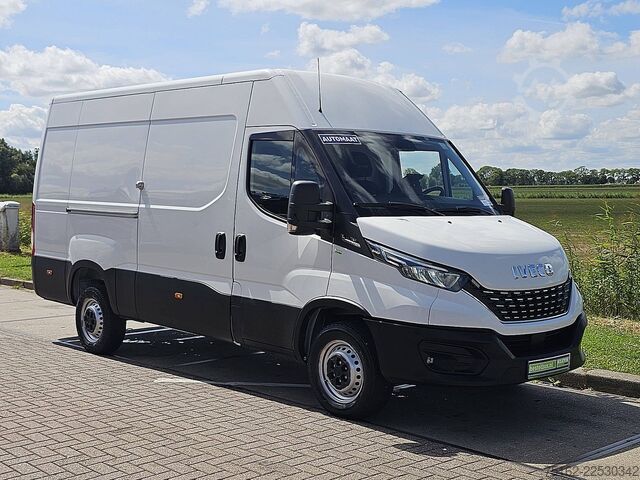 Hochdachkombi IVECO DAILY 35 S 18 3.0L AUT. L2H2