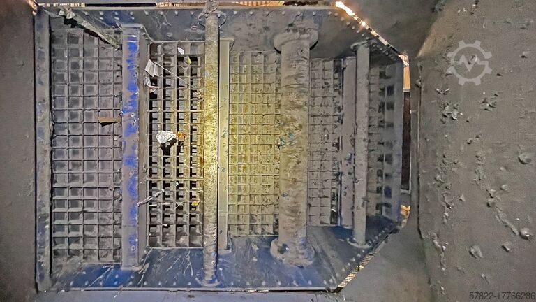 Cascade screens (vibrating waste screens), type SM 2400 x 5000 F - UW30 IFE Aufbereitungstechnik GmbH SM 2400 x 5000 F β UW30