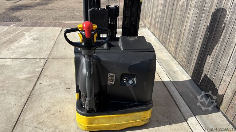 Manueller Stapler mit Doppelstock Komatsu cni 14