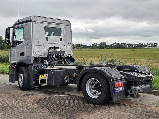Standard-SZM MERCEDES-BENZ ANTOS 1840 SHORT CAB XENON 264T