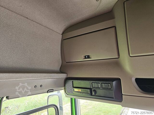 Standard-SZM DAF CF 400