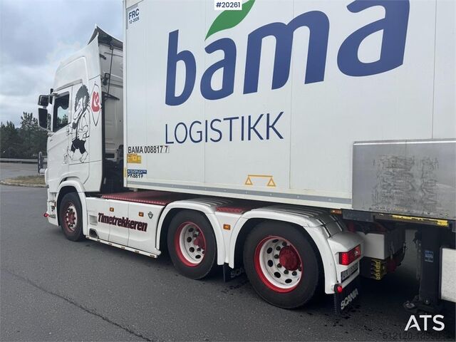 Standard tractor Scania S590 6x4 Truck.