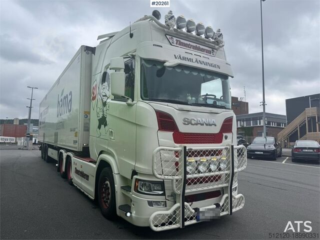 Standard tractor Scania S590 6x4 Truck.