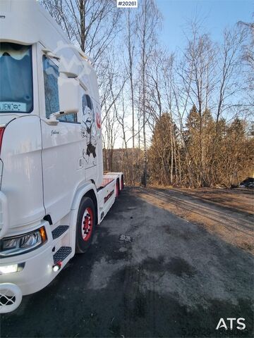 Standard tractor Scania S590 6x4 Truck.