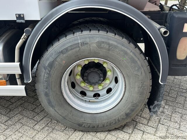 Tanker truck Renault Premium 270.19 4 comp
