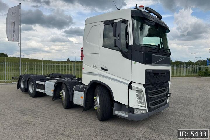 Fahrgestell mit Fahrerhaus Volvo FH 540 Globetrotter, Euro 6, / 8x4 / ADR / Stee...