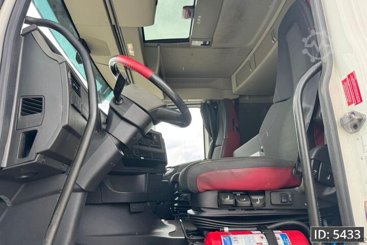 Fahrgestell mit Fahrerhaus Volvo FH 540 Globetrotter, Euro 6, / 8x4 / ADR / Stee...