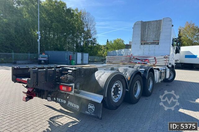 Holztransporter Volvo FH16 750 Globetrotter XL, Euro 6, 8x4 / Hydraul...