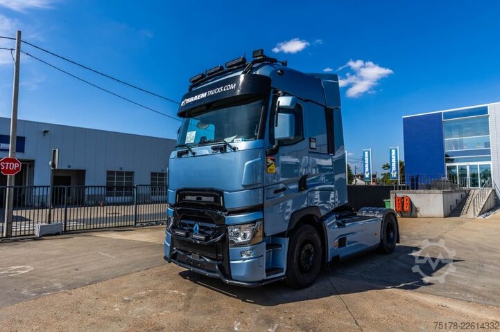 Standard-SZM RENAULT T520