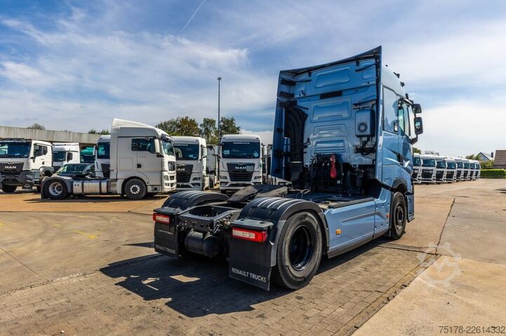 Standard-SZM RENAULT T520