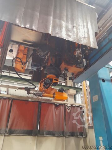 Industrieroboter + Positionierer Cloos Romat 350