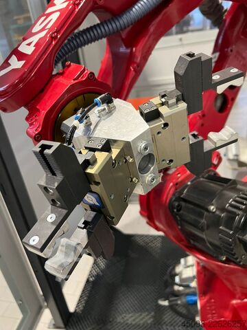 Industrial robot Yaskawa MH12F-6Ppro / FMB Unirobot