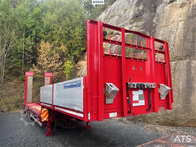 Doll Machinery Semi w/ Widening and Hydraulic Bridges. Doll Machinery Semi w/ Widening and Hydraulic Bridges.