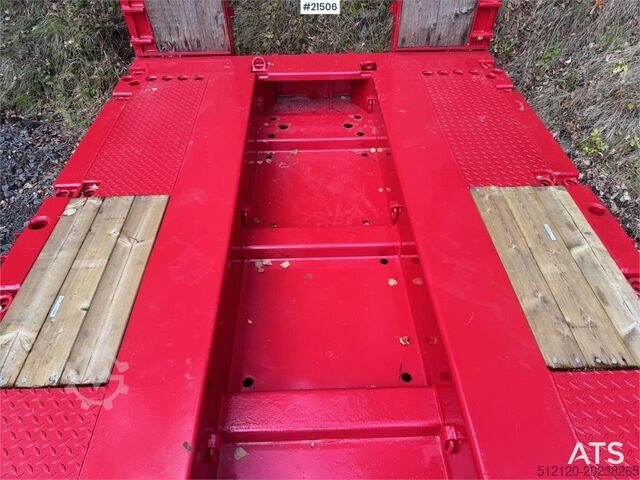 Doll Machinery Semi w/ Widening and Hydraulic Bridges. Doll Machinery Semi w/ Widening and Hydraulic Bridges.