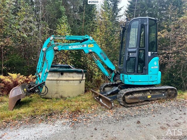 Mini excavator Kobelco Sk25SR-6E Excavator w/ sanding bucket, digging buc