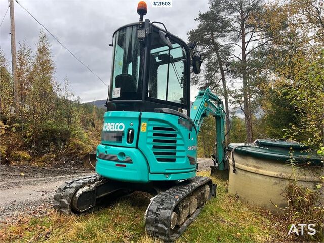 Mini excavator Kobelco Sk25SR-6E Excavator w/ sanding bucket, digging buc