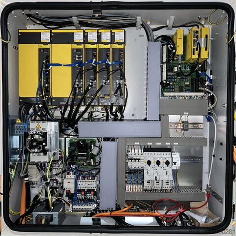 Machining center FANUC α-D21MiA5 CNC