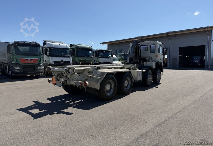 Abrollkipper Iveco 300-30 AH 8x4 Hakengerät / Swiss-Vehicle