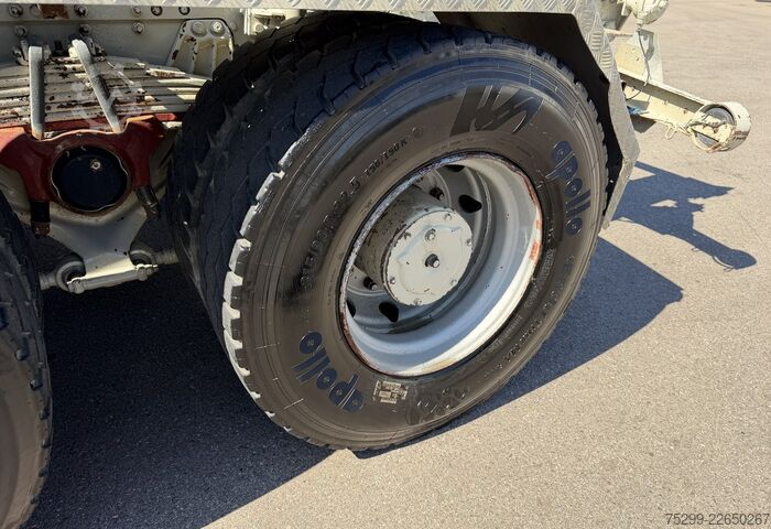 Abrollkipper Iveco 300-30 AH 8x4 Hakengerät / Swiss-Vehicle