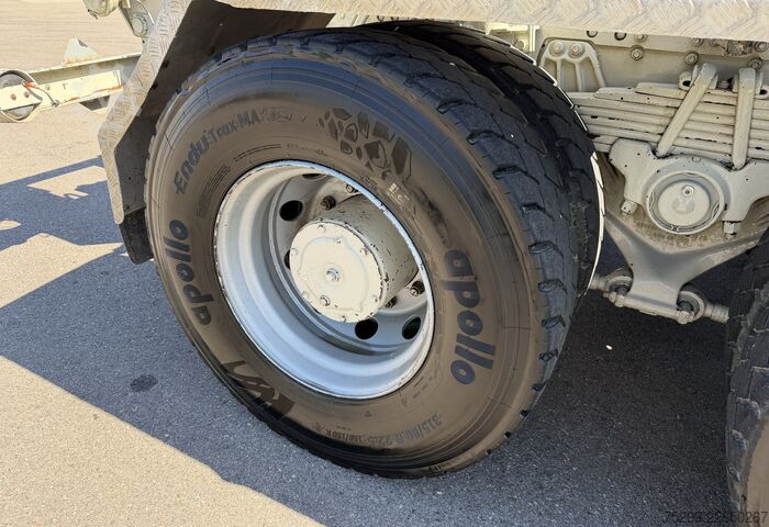 Abrollkipper Iveco 300-30 AH 8x4 Hakengerät / Swiss-Vehicle