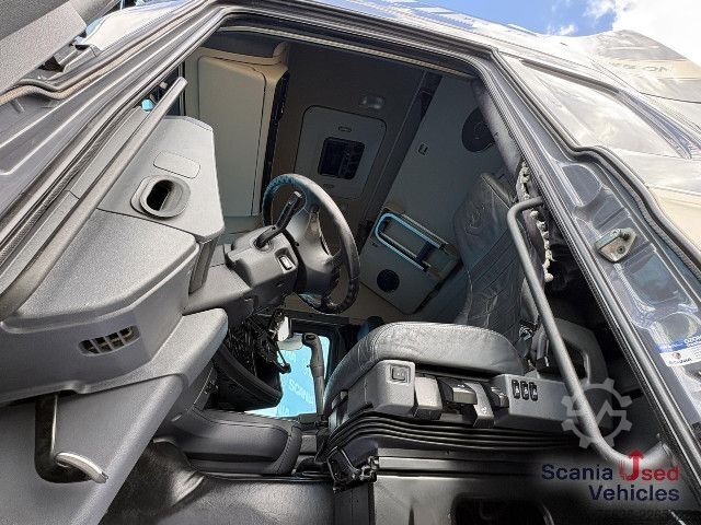 Standard tractor unit Scania R 500 LA4x2HNB RETARDER FULL AIR MANUAL V8