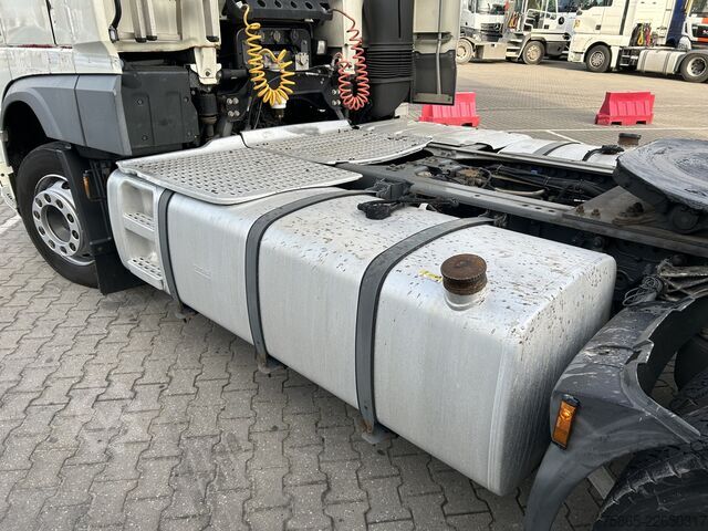 Standard tractor DAF XF 440 FT SC / 942 dkm / Tacho V2 / 2 Tanks / N...