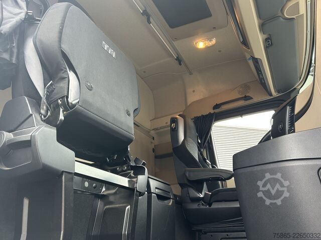 Standard-SZM Mercedes-Benz Actros 1840 Streamspace / 583 dkm / NL Truck