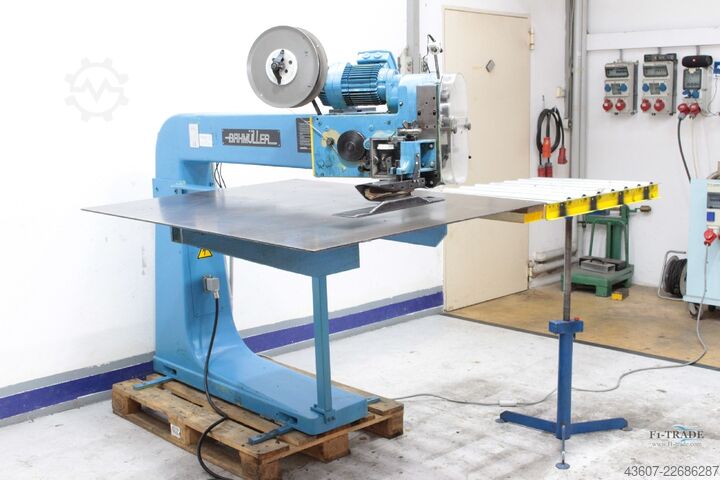 Drahtheftmaschine Wellpappe - Vollpappe / Corrugated - solid Board Wire Stitcher BAHMÜLLER ZH 29