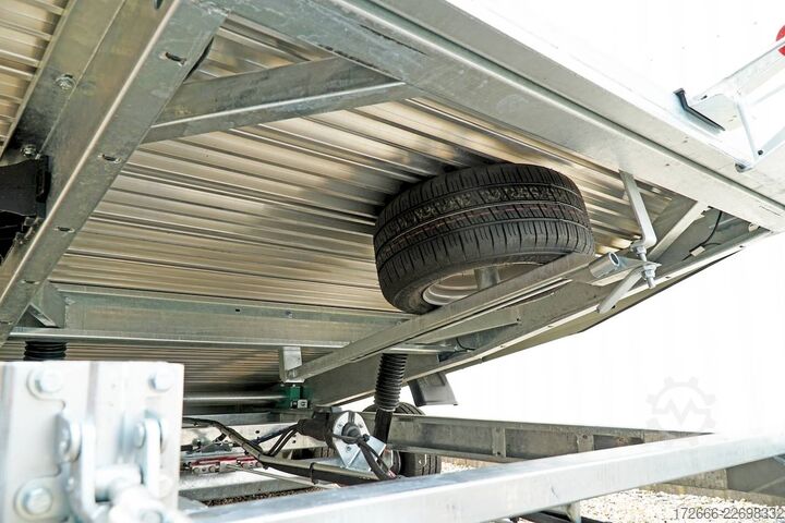 Autotransporter Vezeko IMOLA 27.43 RACE MASTER | HANDSEILWINDE 502X209CM 2700KG AUTOTRAILER