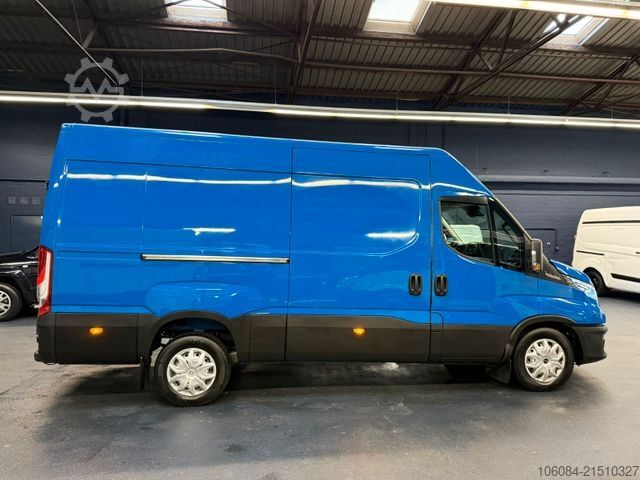 High top van IVECO Daily 35S18 Kasten L2H2 STHZ LED R-CAM AHK 3,5T
