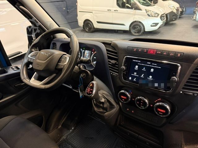 High top van IVECO Daily 35S18 Kasten L2H2 STHZ LED R-CAM AHK 3,5T