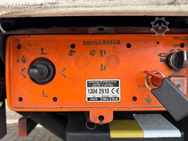 Schiebeplane Mercedes-Benz Antos 1824, Tautliner, PTO preparation, Taillift