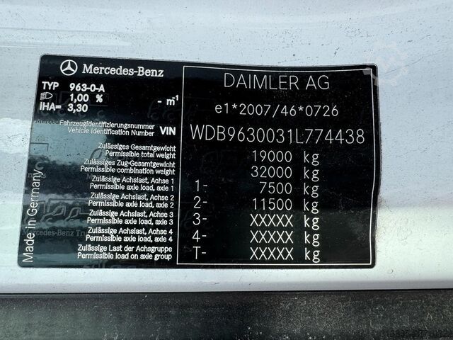 Curtain sided Mercedes-Benz Antos 1824, Tautliner, PTO preparation, Taillift