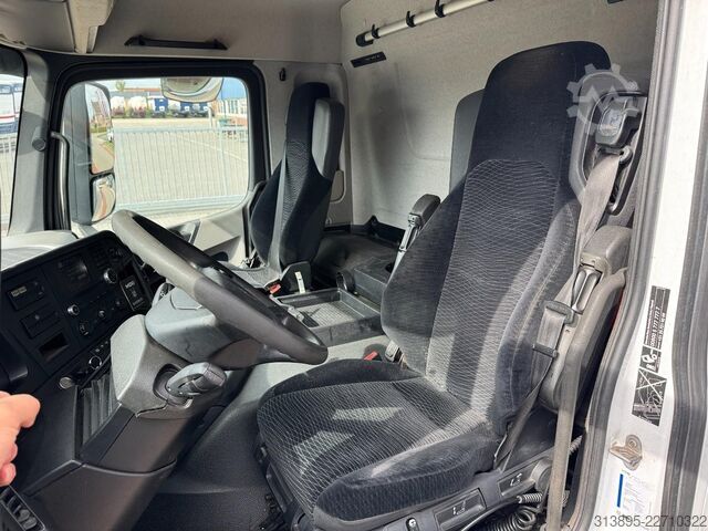 Curtain sided Mercedes-Benz Antos 1824, Tautliner, PTO preparation, Taillift