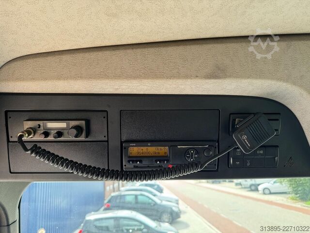 Curtain sided Mercedes-Benz Antos 1824, Tautliner, PTO preparation, Taillift