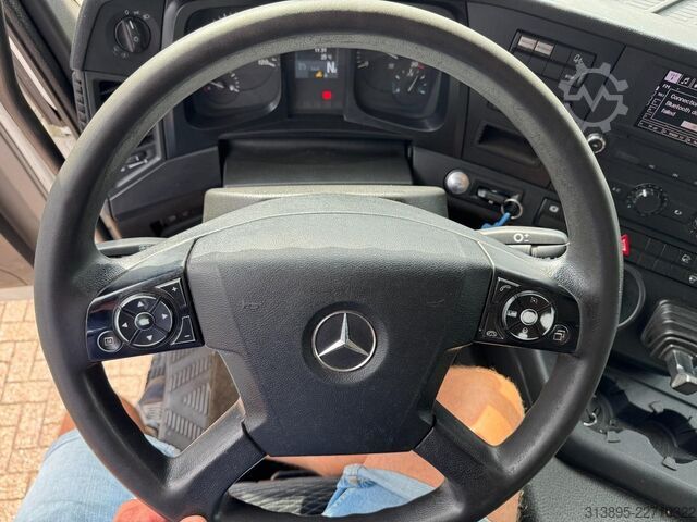 Curtain sided Mercedes-Benz Antos 1824, Tautliner, PTO preparation, Taillift