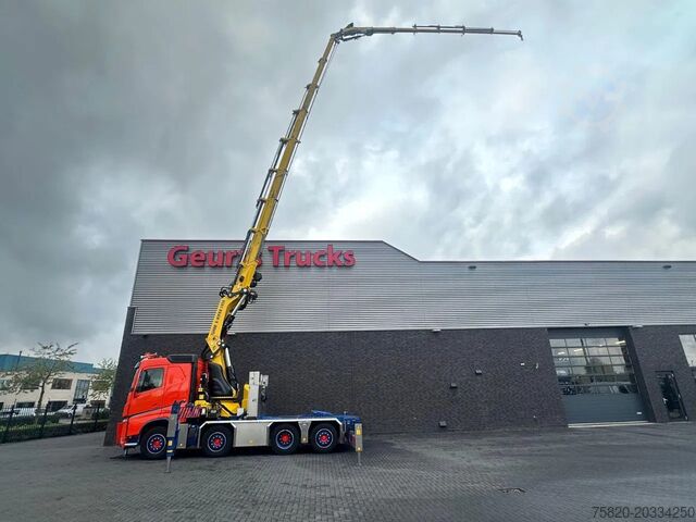 Crane truck Volvo FH 500 8x2 FR TREKKER / BAKWAGEN MET HIAB X-HIP...