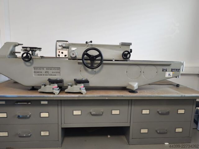 Universal length measuring machine SIP – Société Genevoise d’Instruments de MUL-1000