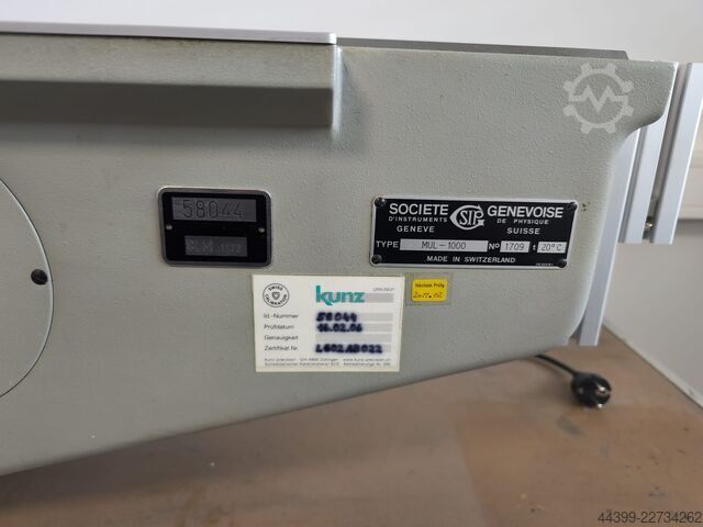 Universal length measuring machine SIP – Société Genevoise d’Instruments de MUL-1000