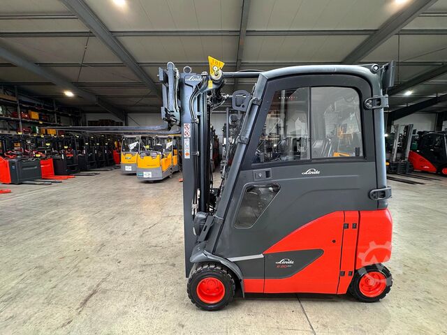3.+4.V Seitenschieber Elektro 7.399 h Linde E 20PH