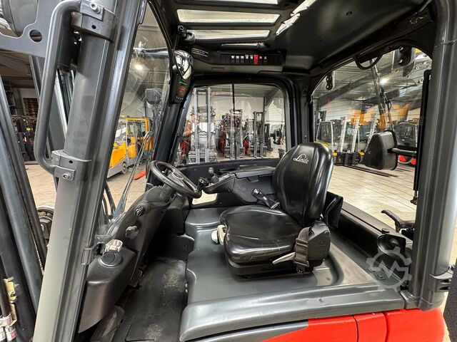 3.+4.V Seitenschieber Elektro 7.399 h Linde E 20PH