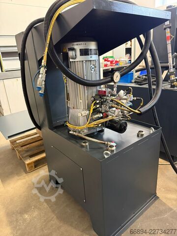 Universal machining center DMG MORI MillTap 700