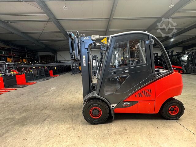 UVV 06/27 Seitenschieber Diesel 15.338 h Linde H 30D