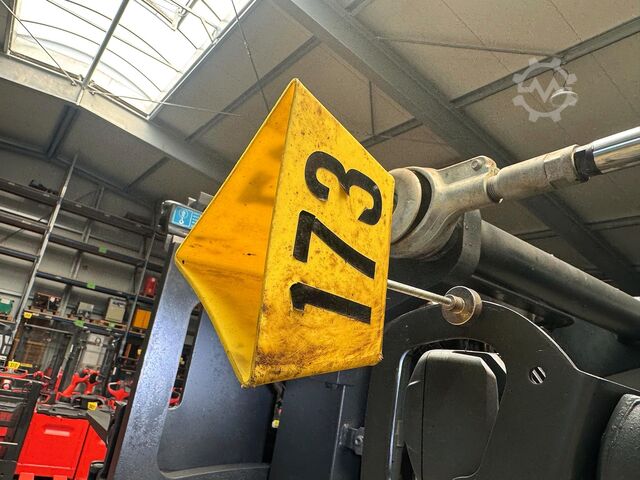 UVV 06/27 Seitenschieber Diesel 15.338 h Linde H 30D