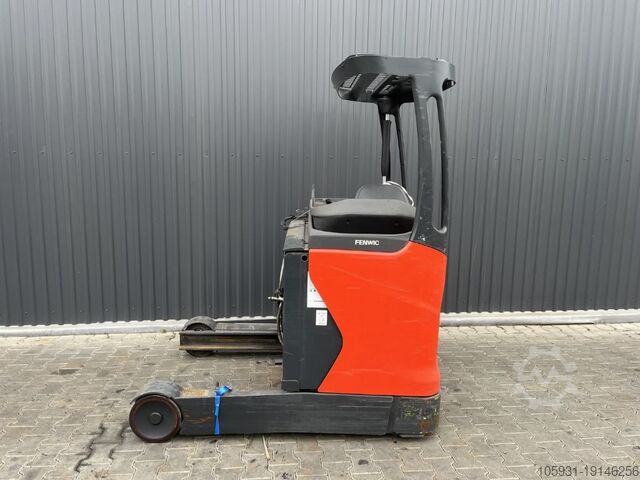 Schubmaststapler Linde R16-01